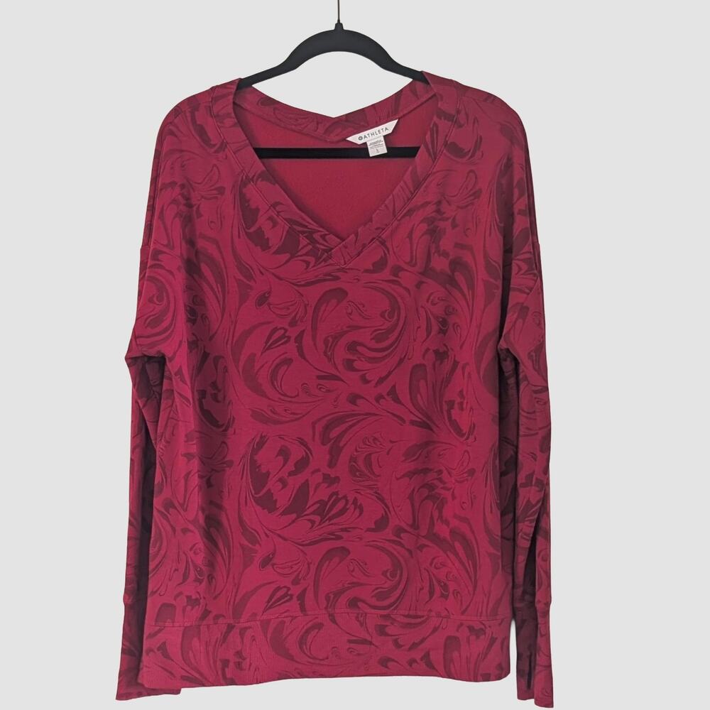 Athleta Coaster Luxe V Neck Sweatshirt L Red Printed Pullover Athleisure Cozy